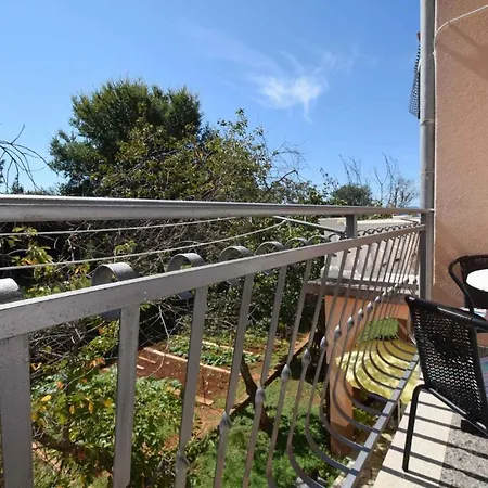Apartment In Njivice/insel Krk 13278 *